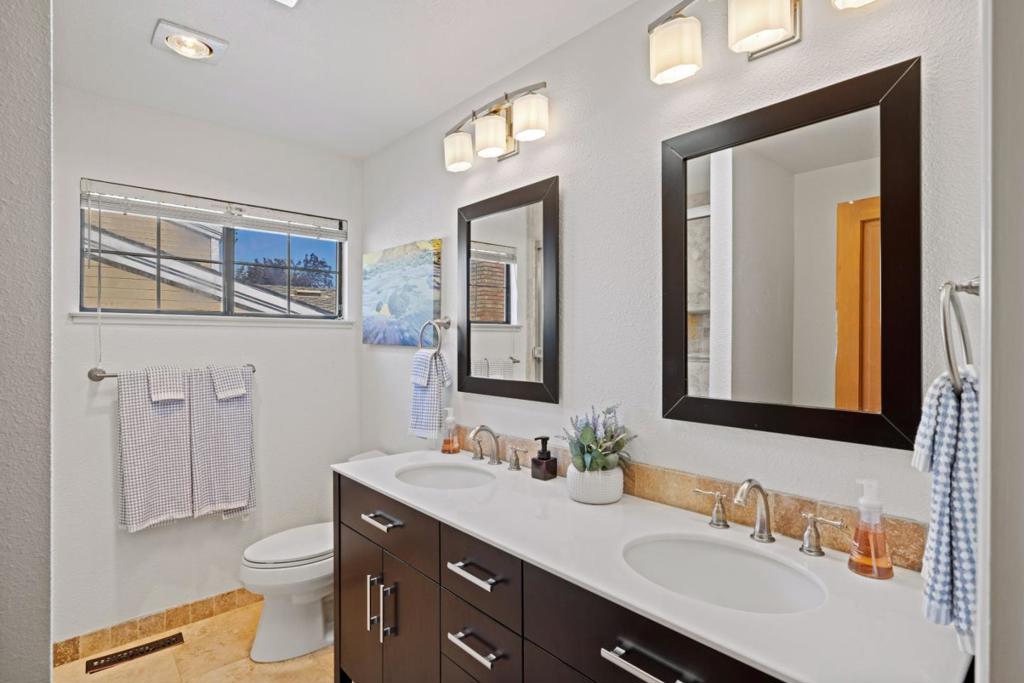 7 Antelope Lane Property Photo 22