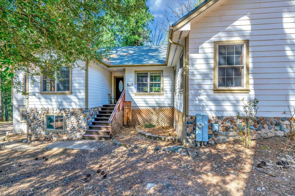 1312 Squaw Rock Trail Property Photo 1