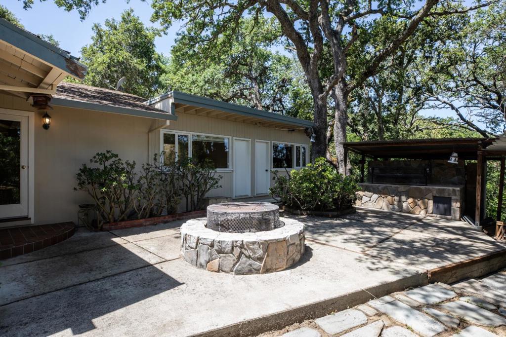 27440 Elena Road Property Photo 1