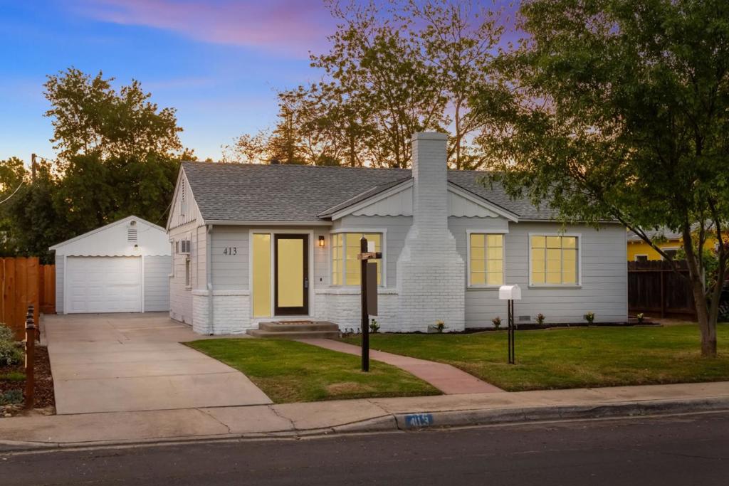 413 Santa Barbara Avenue