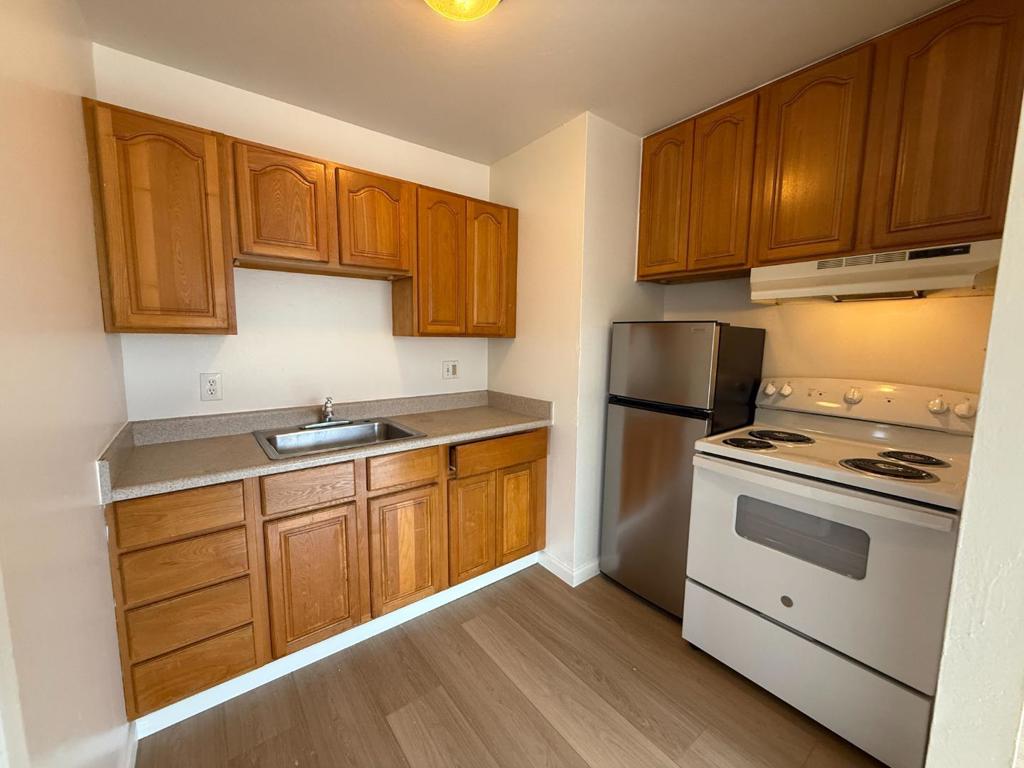 771 Memorial Way Property Photo 10