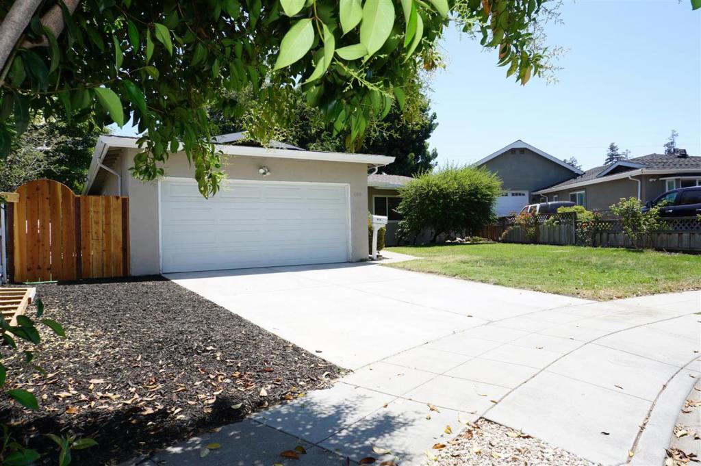 408 Casita Court Property Photo 1