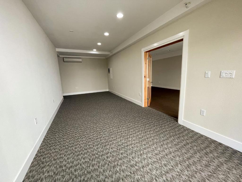 10056 Orange Avenue Property Photo 6
