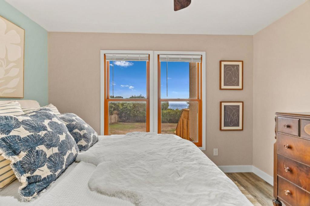 11 Yankee Point Drive Property Photo 13