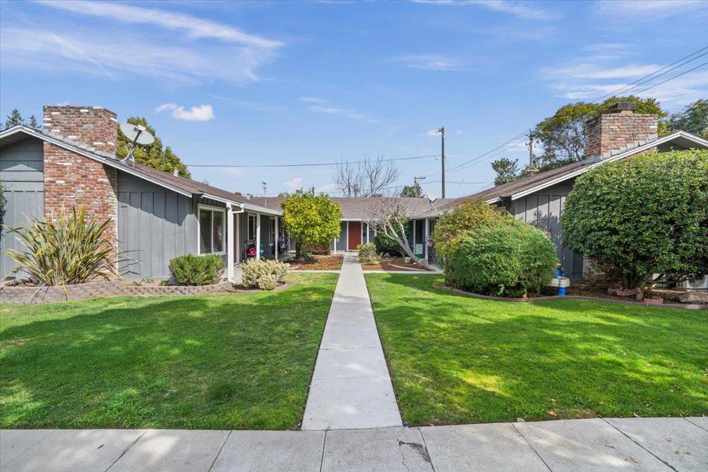 220 Loreto Street Property Photo 1