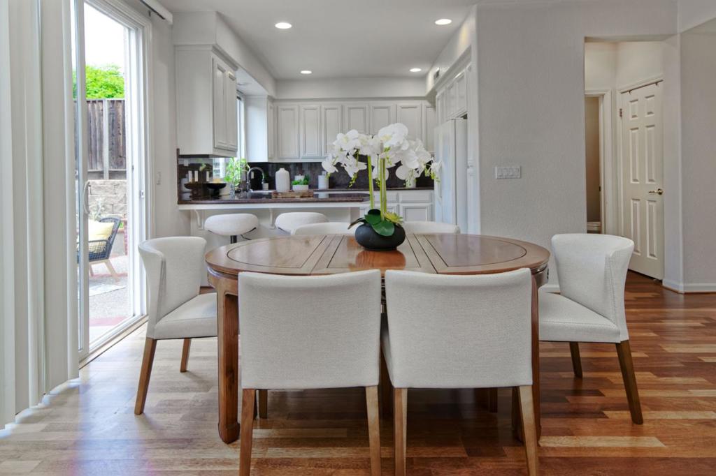 1687 Via Cortina Property Photo 11
