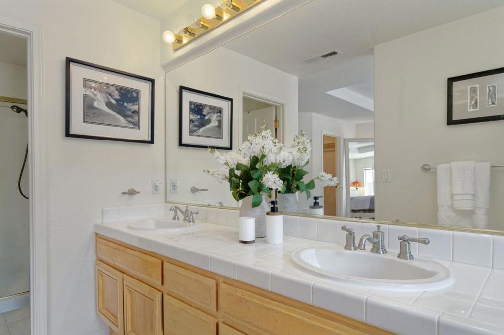 1687 Via Cortina Property Photo 25
