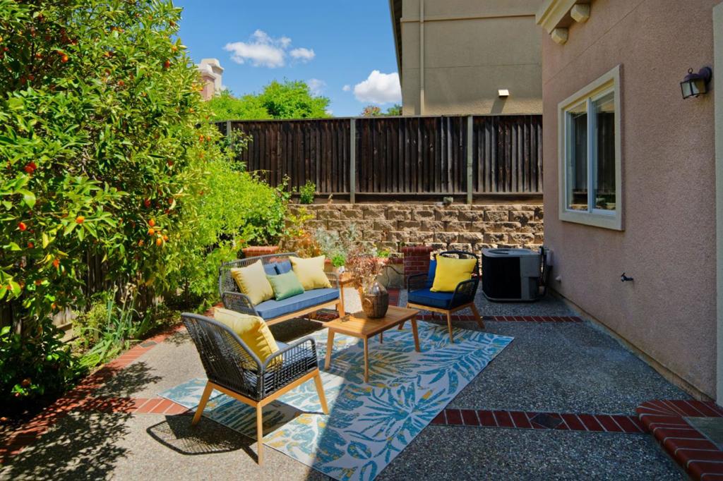 1687 Via Cortina Property Photo 40