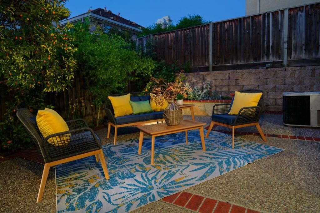 1687 Via Cortina Property Photo 43