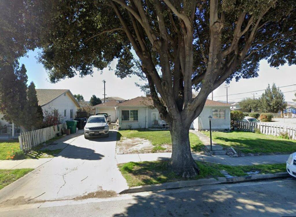 333 N San Lorenzo Street Property Photo 1