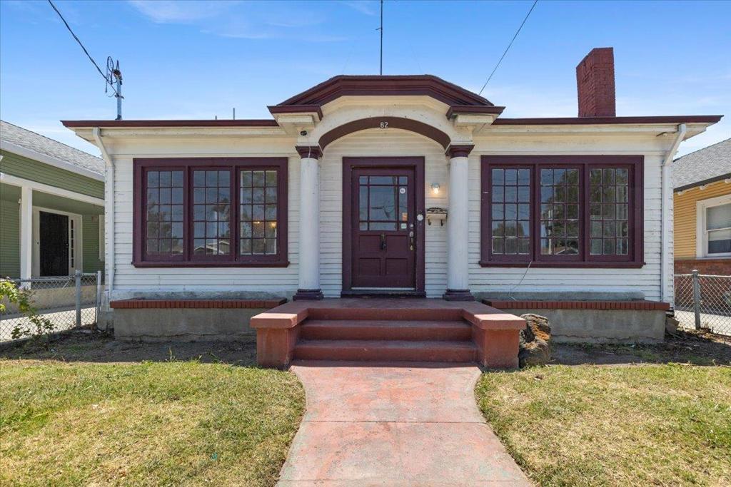 82 Hollywood Avenue Property Photo 1