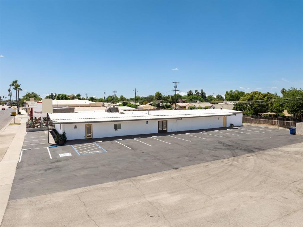 1312 Robertson Boulevard Property Photo 3