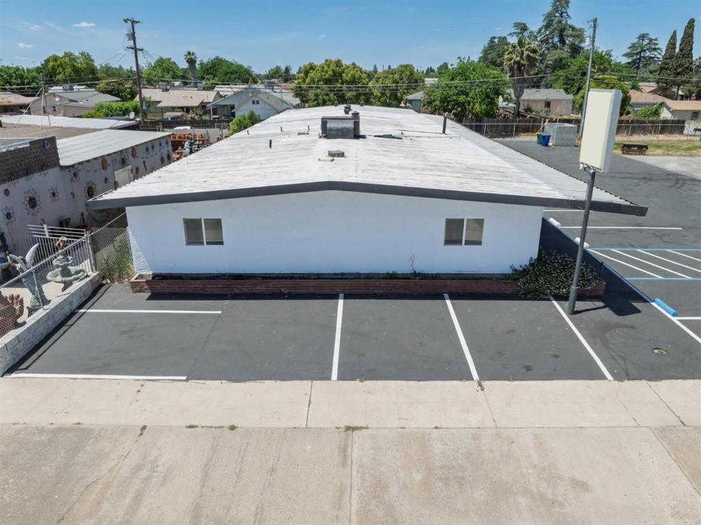 1312 Robertson Boulevard Property Photo 9
