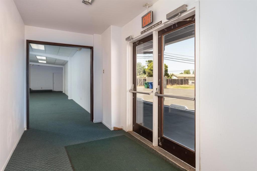 1312 Robertson Boulevard Property Photo 23