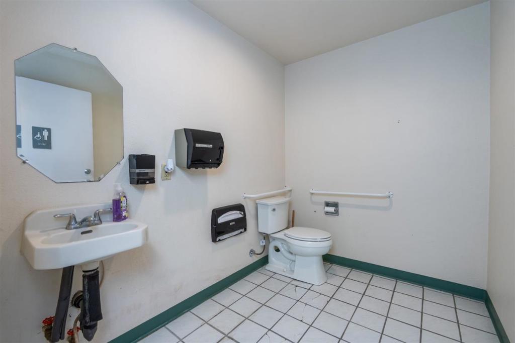 1312 Robertson Boulevard Property Photo 32