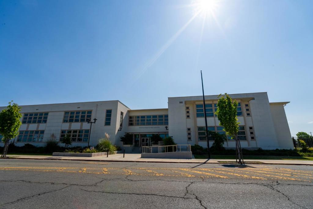 333 Harbour Way South Property Photo 14