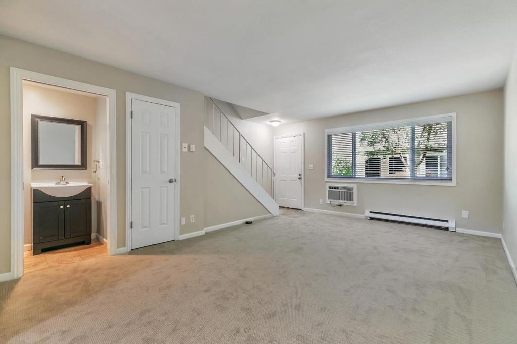 240 Union Avenue Property Photo 13