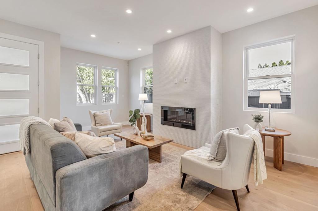 1066 Larch Avenue Property Photo 19