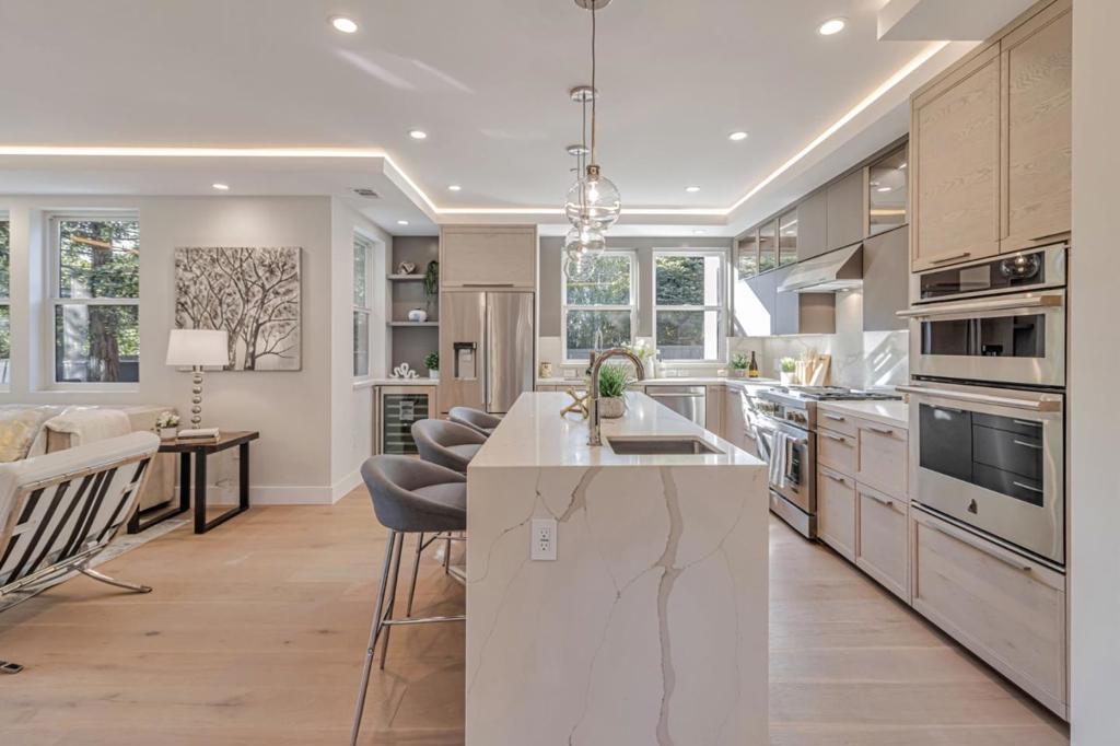 1066 Larch Avenue Property Photo 26