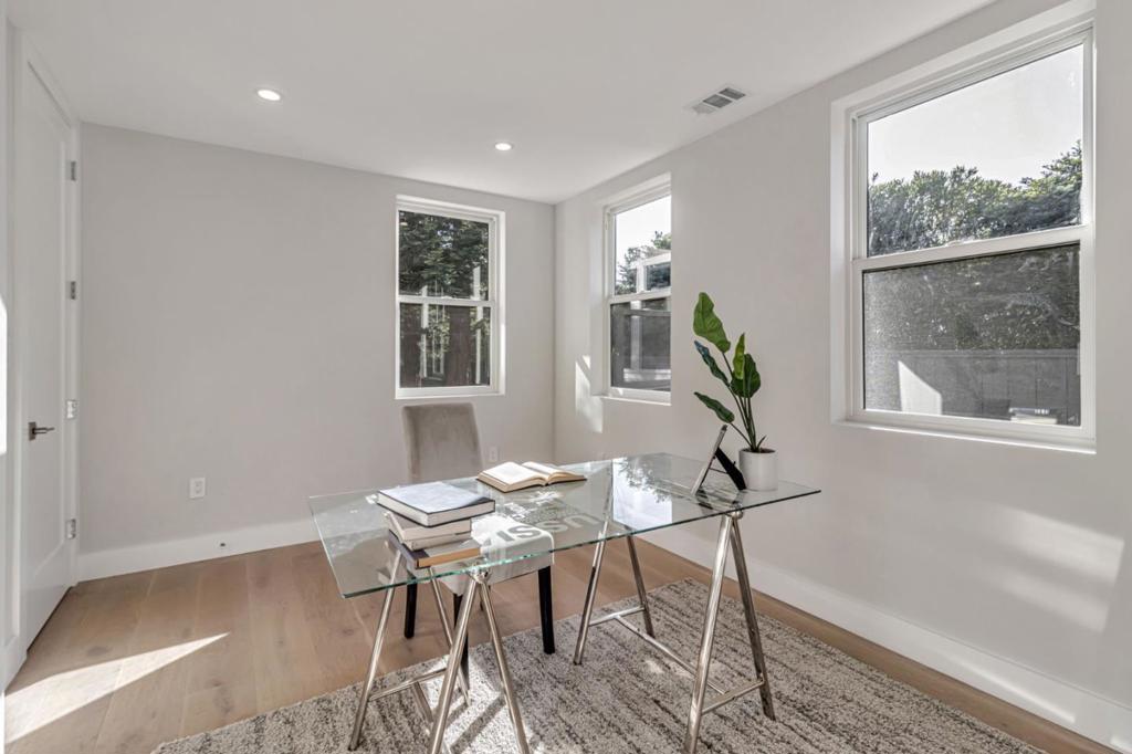 1066 Larch Avenue Property Photo 36