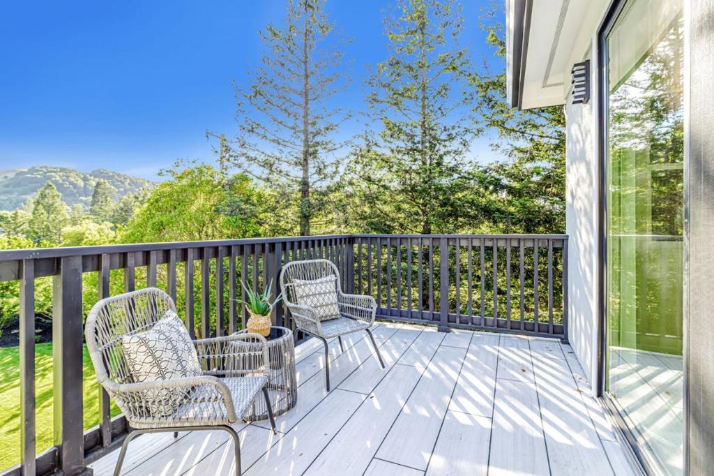 1066 Larch Avenue Property Photo 57