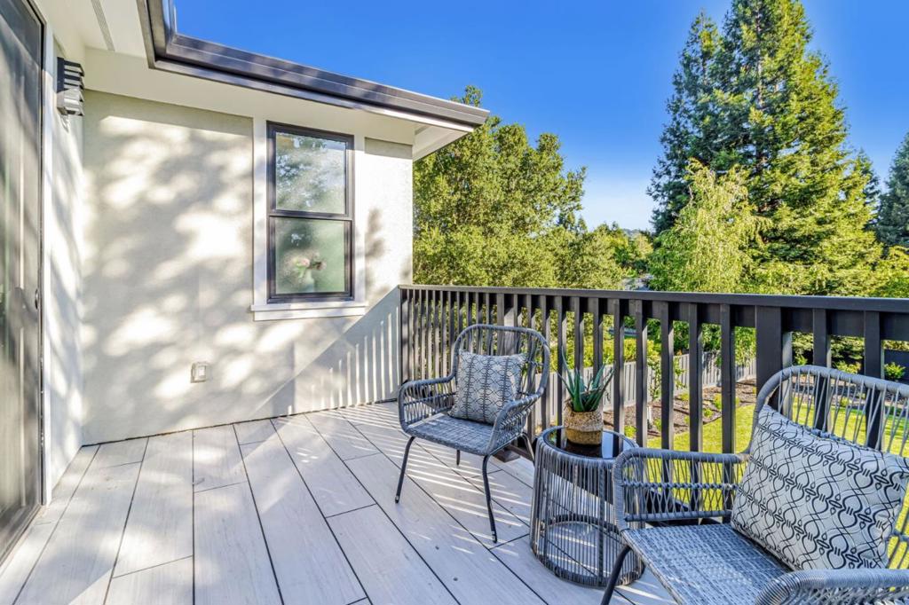 1066 Larch Avenue Property Photo 58