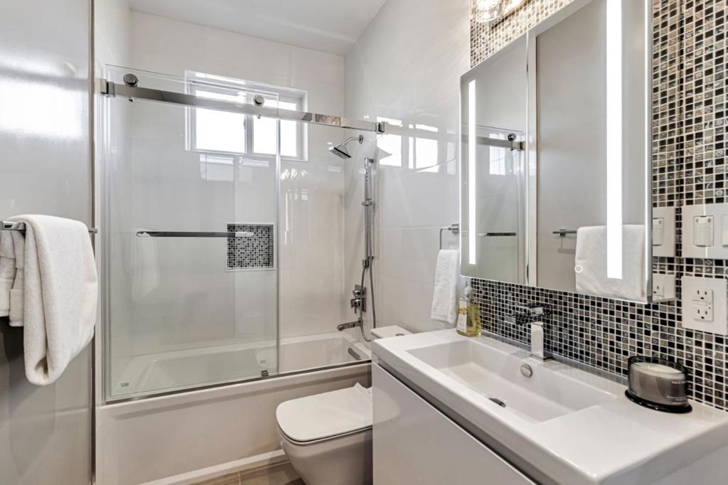 1066 Larch Avenue Property Photo 63