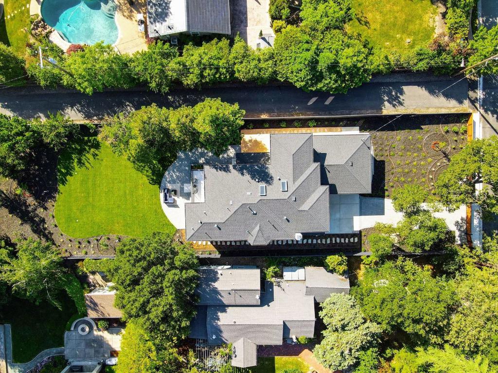 1066 Larch Avenue Property Photo 85