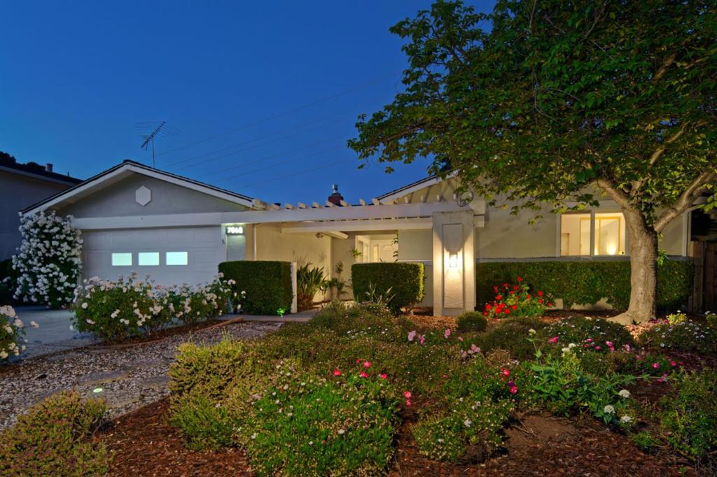 7068 Brooktree Way Property Photo 1