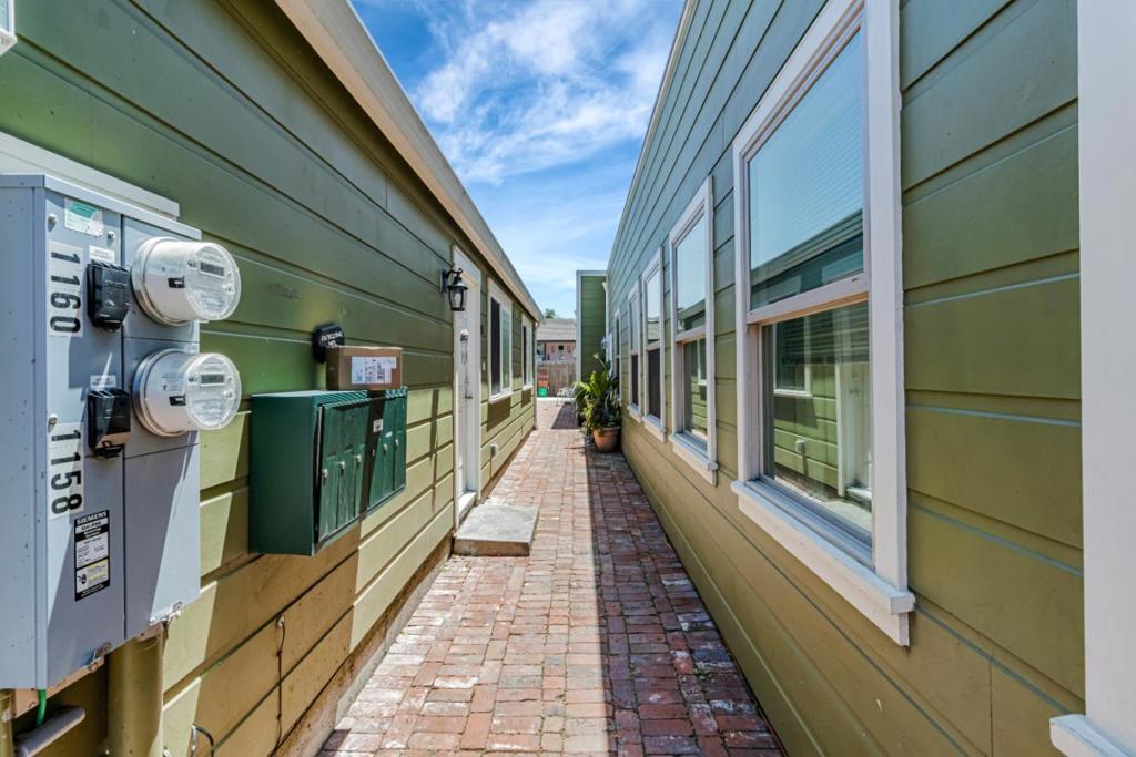 1152 98th Avenue Property Photo 6