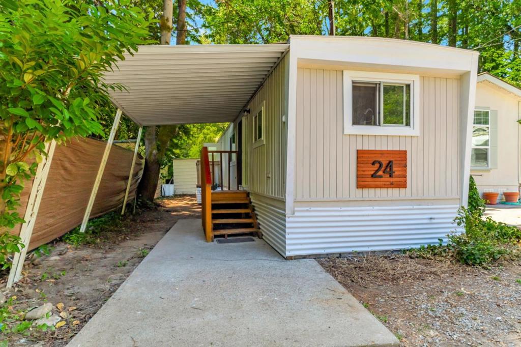 265 Brown Gables Road Property Photo 1
