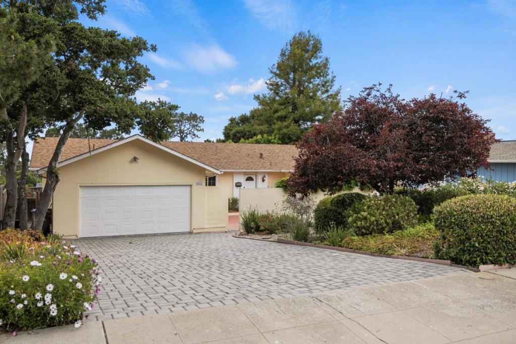 2061 Marsala Circle Property Photo 1