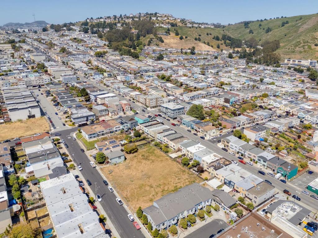 141 3rd Avenue Property Photo 9