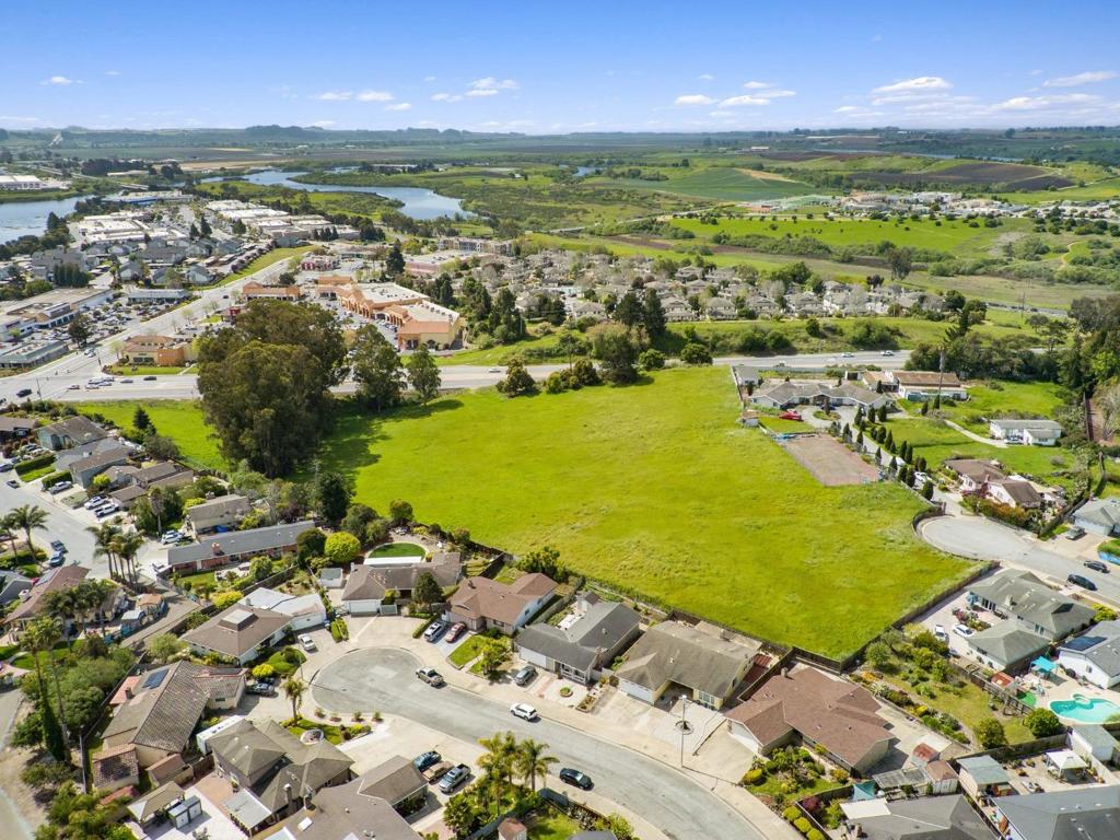 40 Eileen Street Property Photo 6