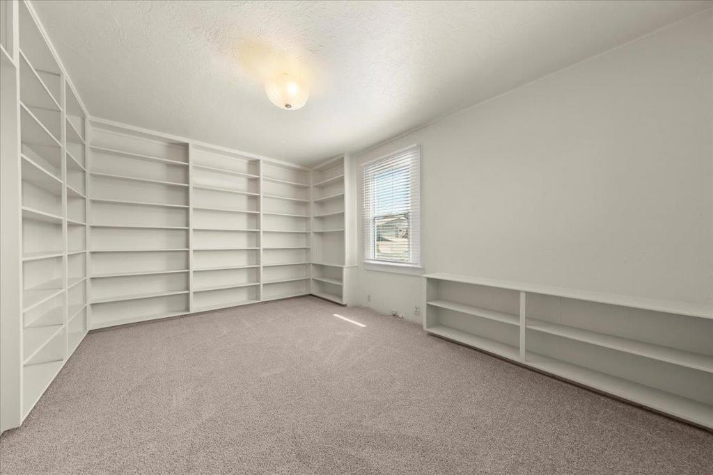 Hall Road Property Photo 16