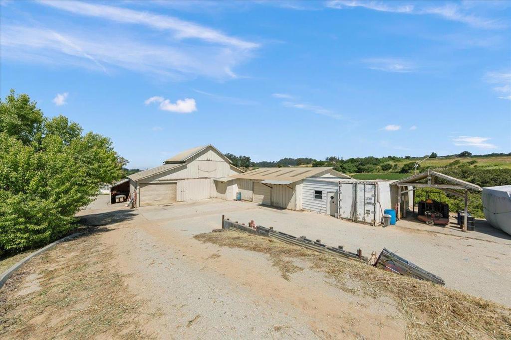 Hall Road Property Photo 27