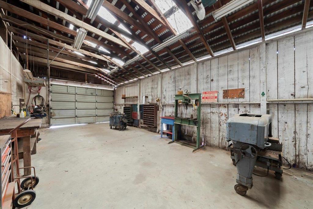 Hall Road Property Photo 31