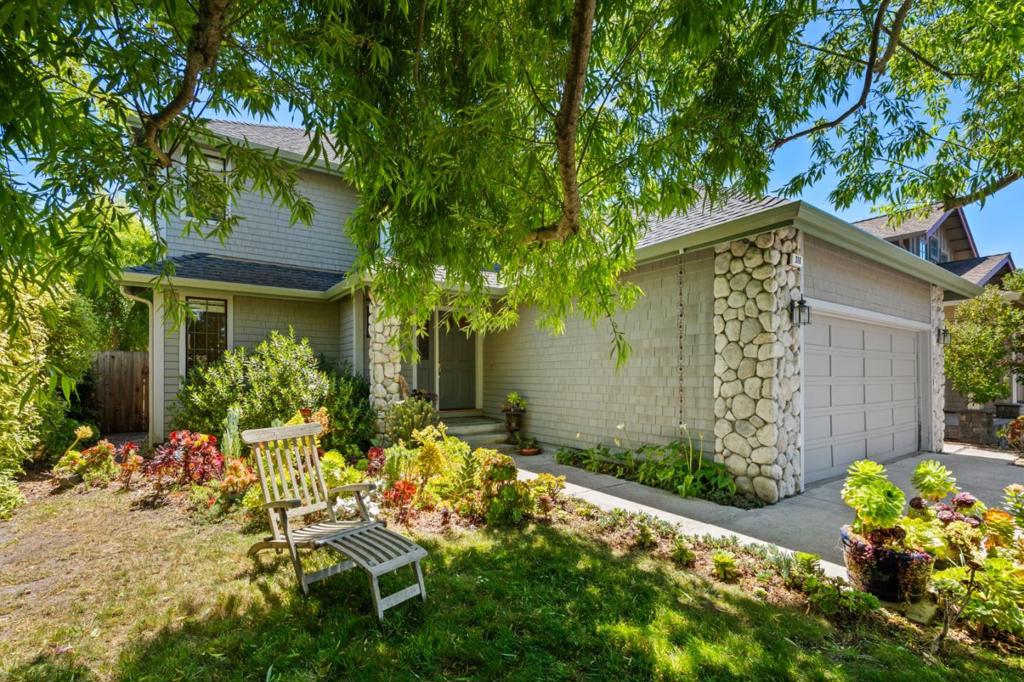 316 Valdez Avenue Property Photo 1
