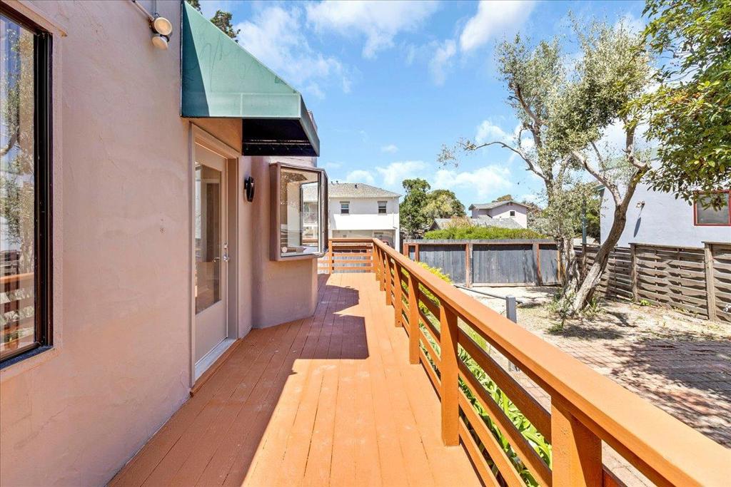 182 El Dorado Street Property Photo 8