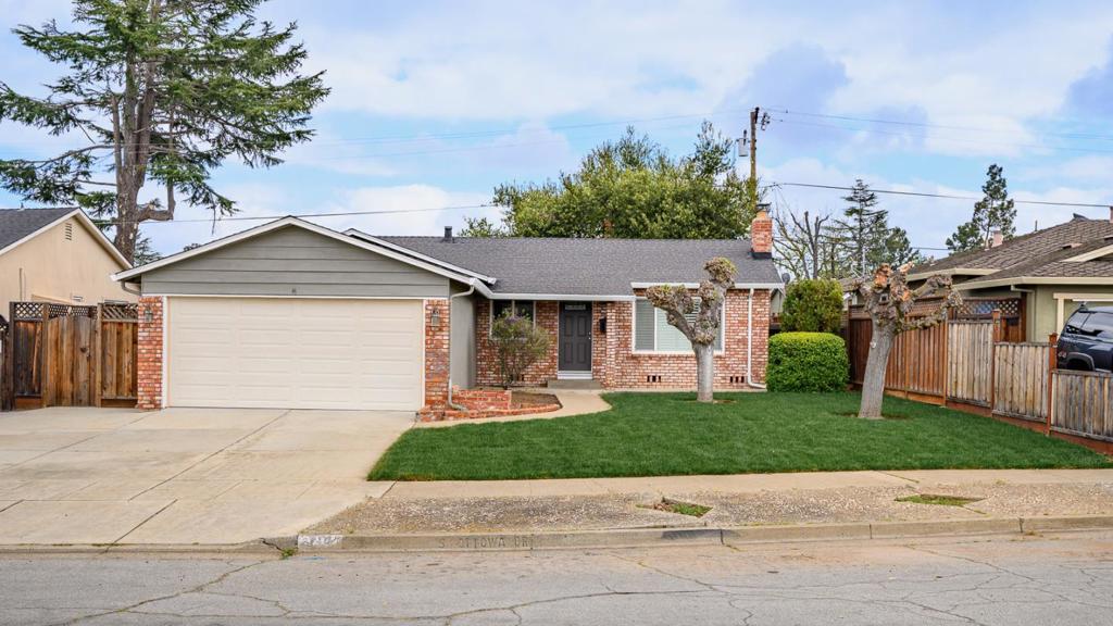2492 Ottawa Way Property Photo 1