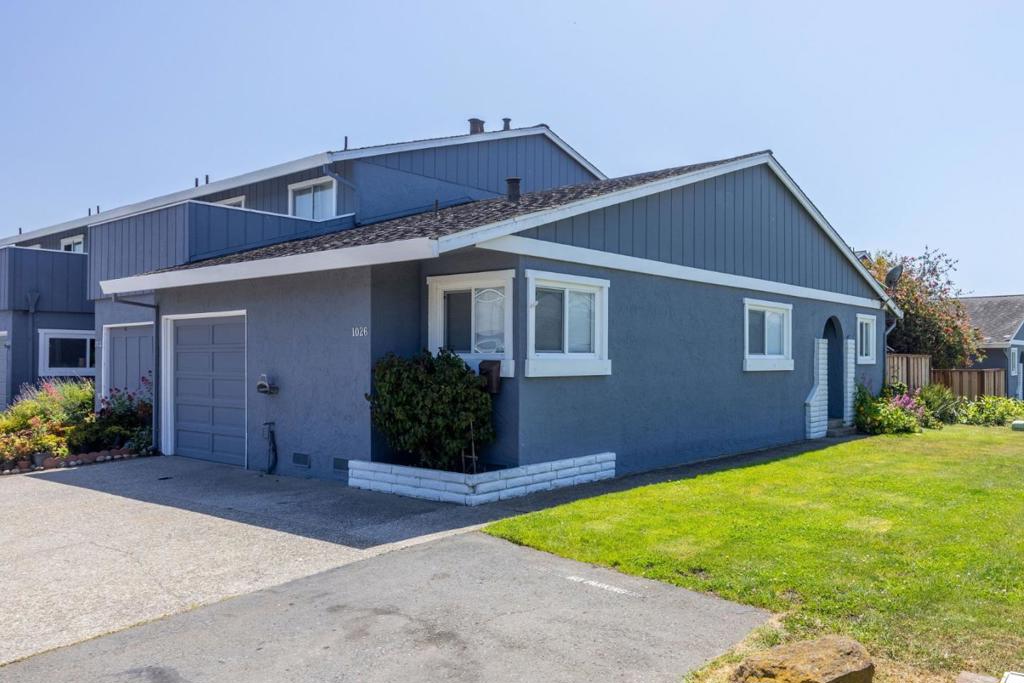 1026 Suzanne Court Property Photo 1