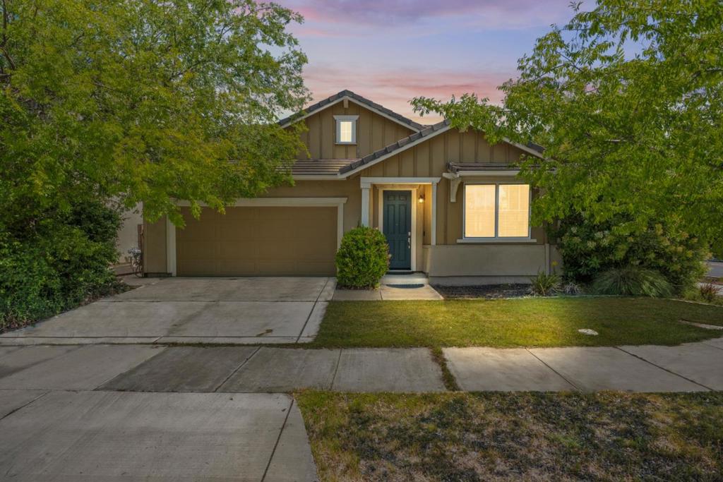 1141 Navigator Drive Property Photo 1