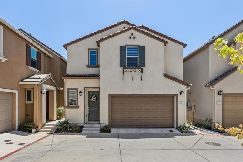 8906 Upbeat Way Property Photo 1