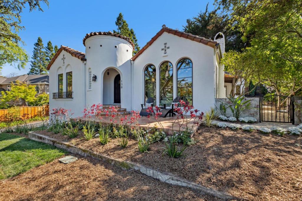 138 Valdeflores Drive Property Photo 1