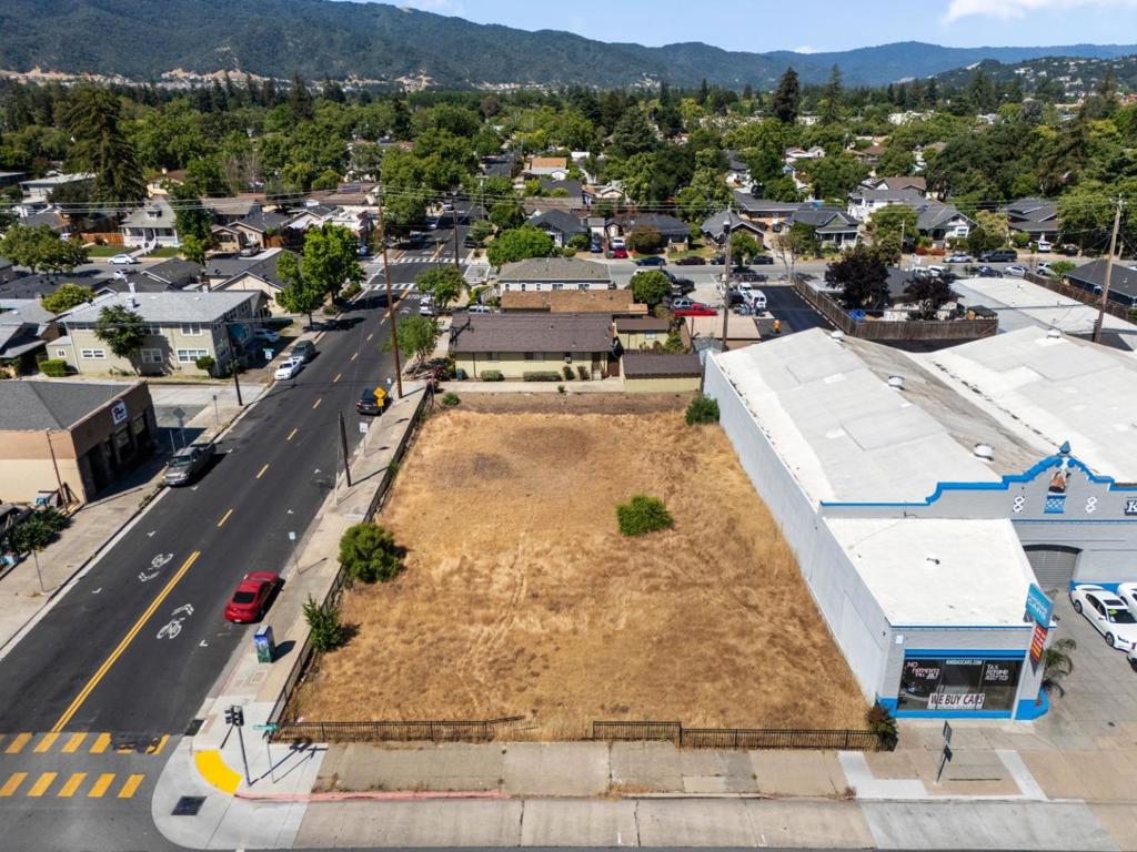 7711 Monterey Street Property Photo 3
