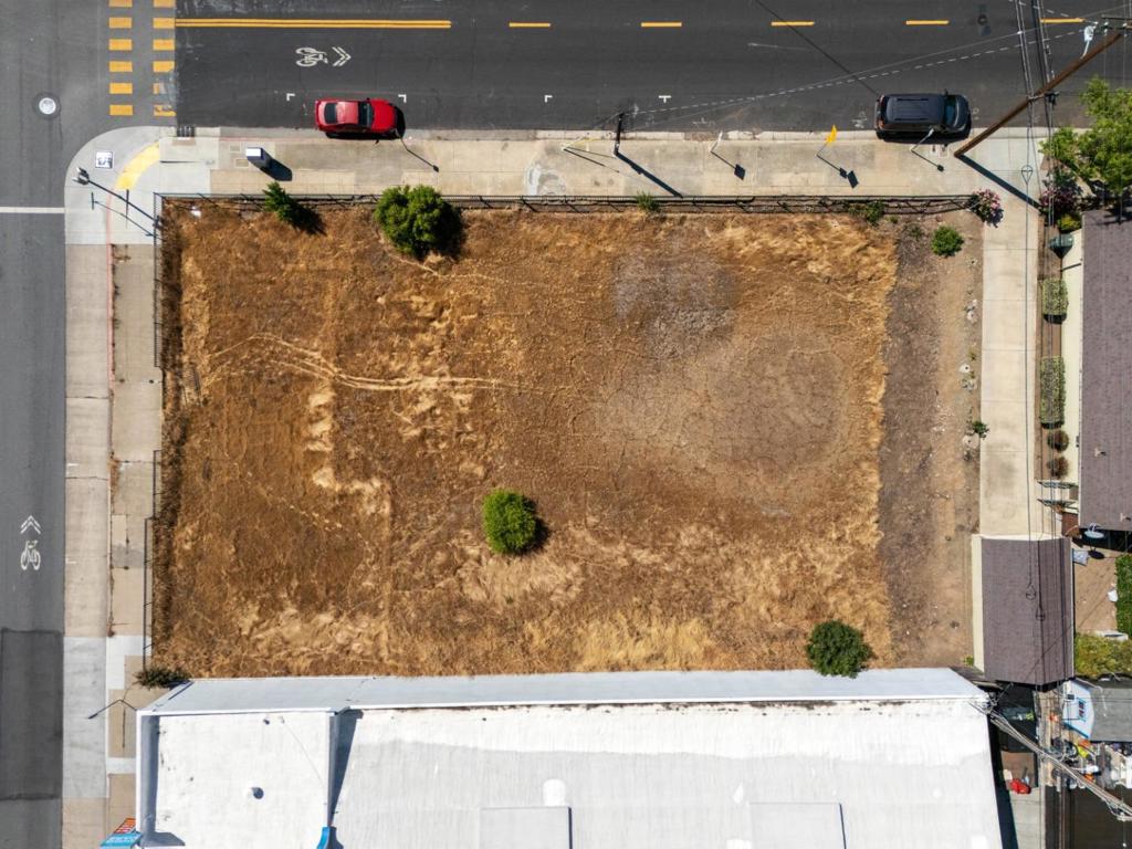 7711 Monterey Street Property Photo 4