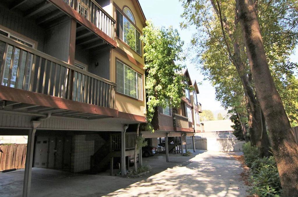1476 Lincoln Avenue Property Photo 7