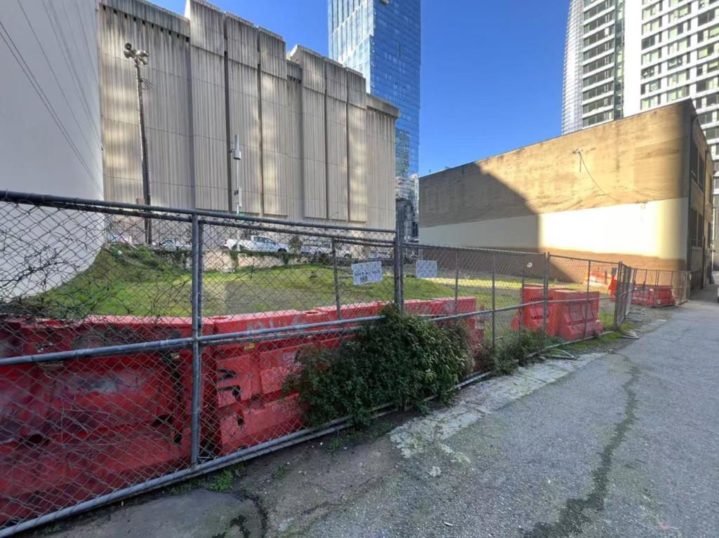 325 Fremont Street Property Photo 2