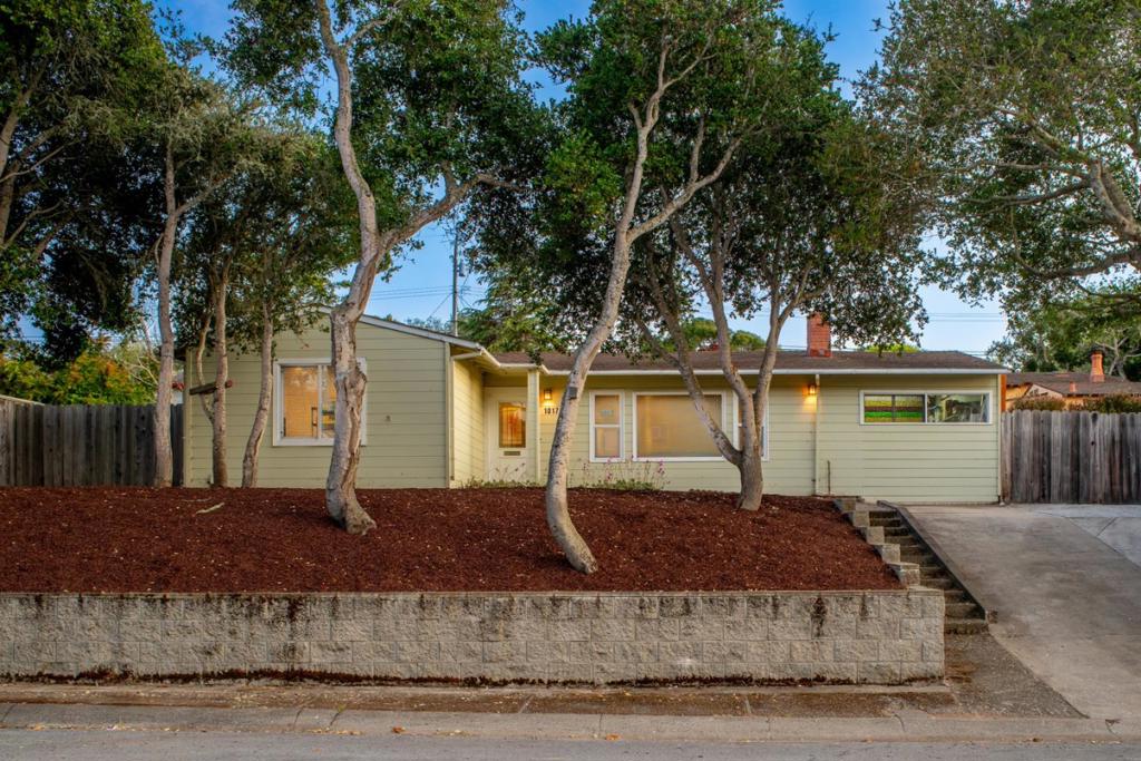 1017 Via Verde Property Photo 1