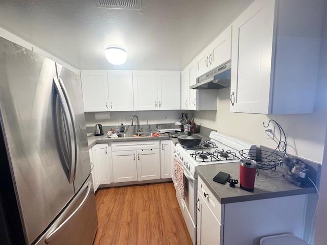 522 Raleigh Street Property Photo 5